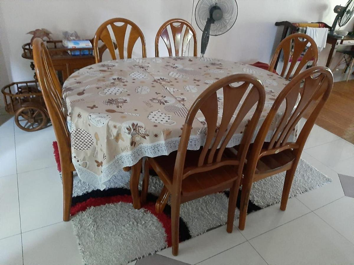 Twin Castle Homestay Kuala Pilah Buitenkant foto