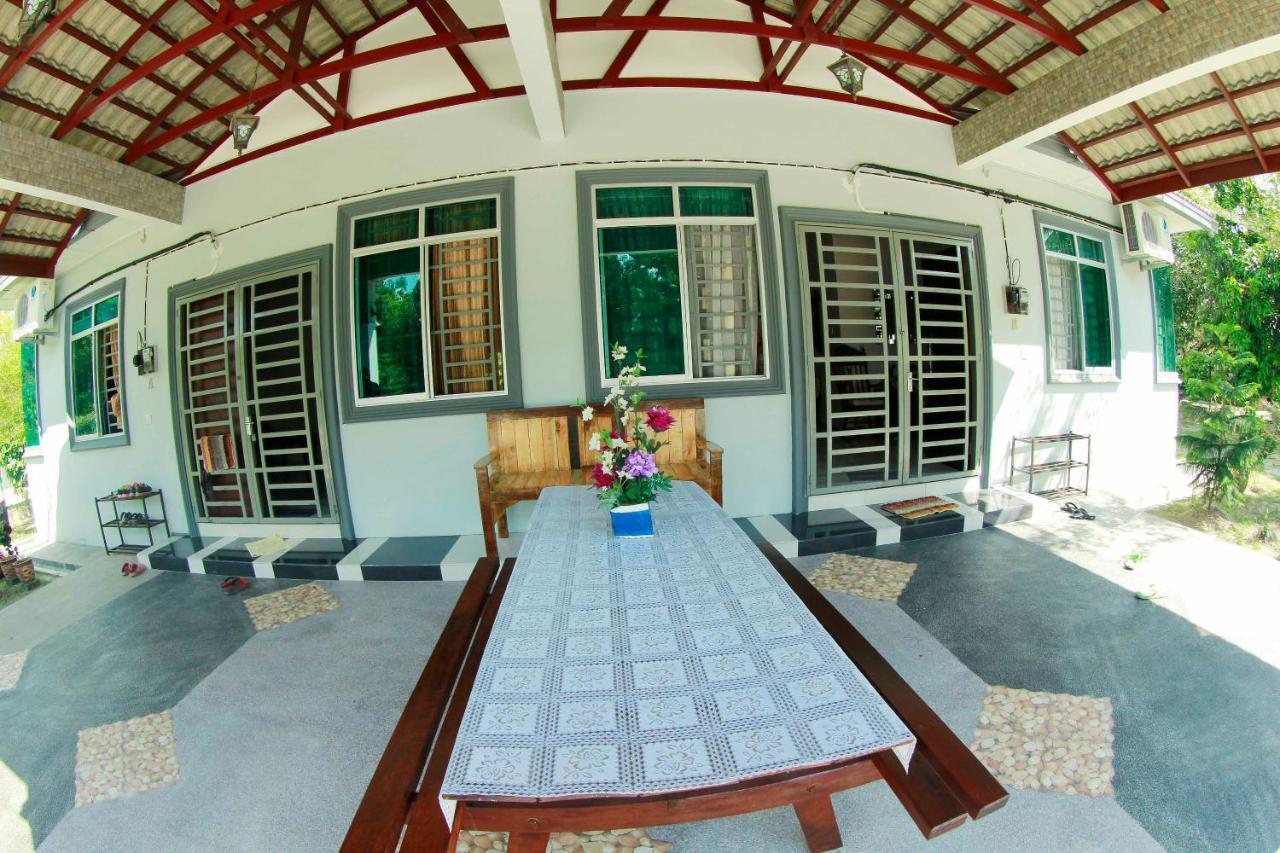 Twin Castle Homestay Kuala Pilah Buitenkant foto